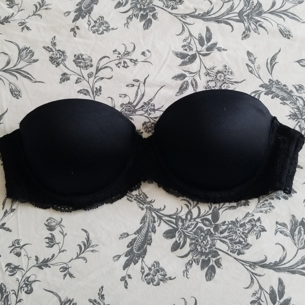 Pink strapless blk push up bra